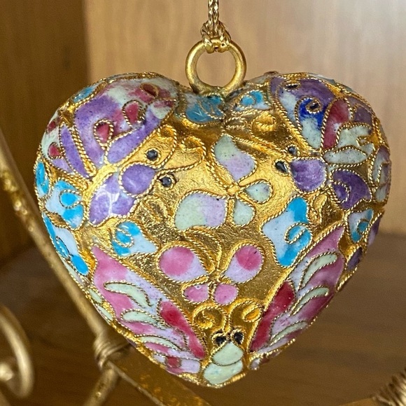 Cloisonné Gold with Butterflies and flowers Heart Shaped Ornament 2.5" - Picture 1 of 8